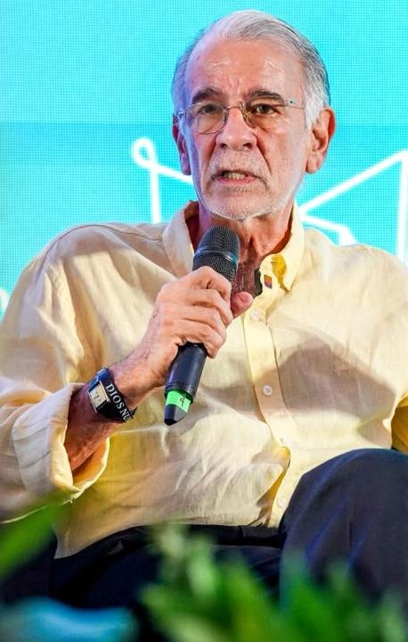 (De Izq. a Der.) Alejandro Char, alcalde de Barranquilla; y Eduardo Verano, gobernador del Atlántico. 