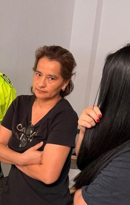 Inda Mariela Peñarrieta Tuárez y Michelle Jamileth Macías Peñarrieta.