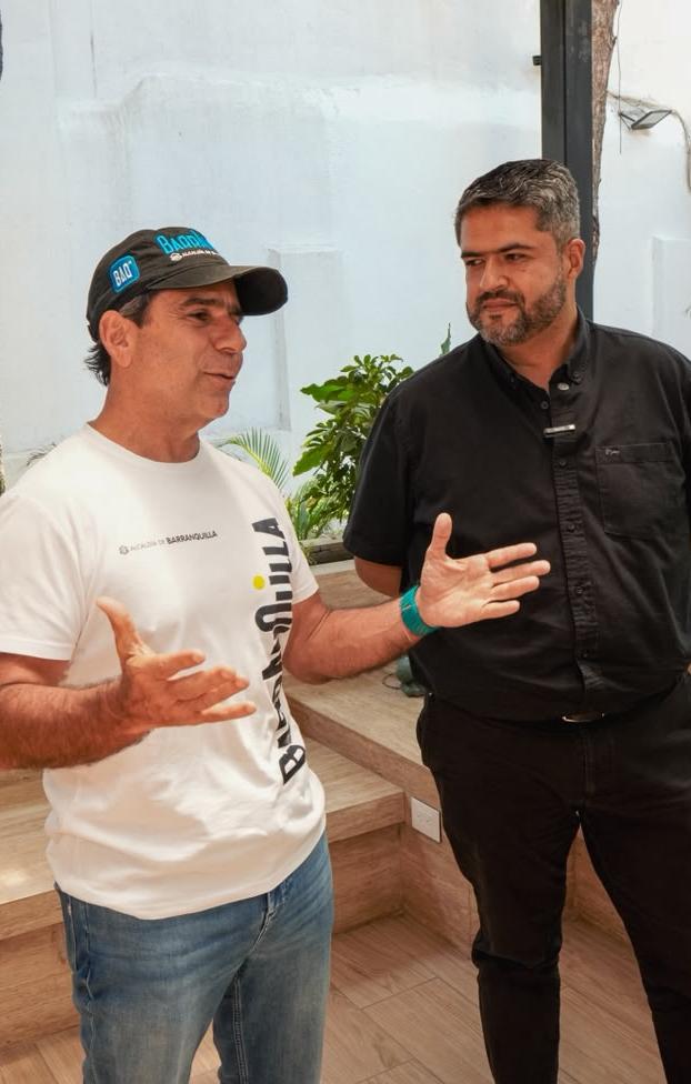 El Alcalde de Barranquilla, Alex Char, y el director del Sena, Fray Ricardo Torres.