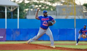 El dominicano Moisés Díaz, pitcher abridor de Caimanes, cargó con la derrota. 