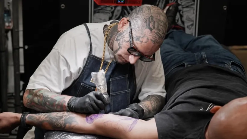 Tatuadores.
