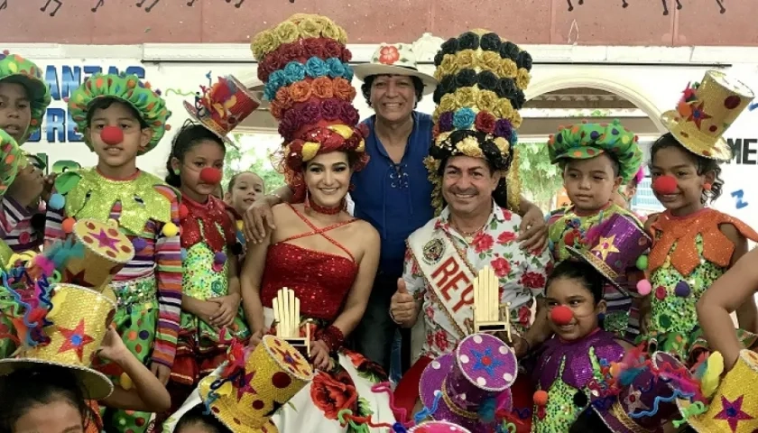 La reina Valeria Abuchaibe Rosales, y el Rey Momo Ricardo Sierra en el evento.