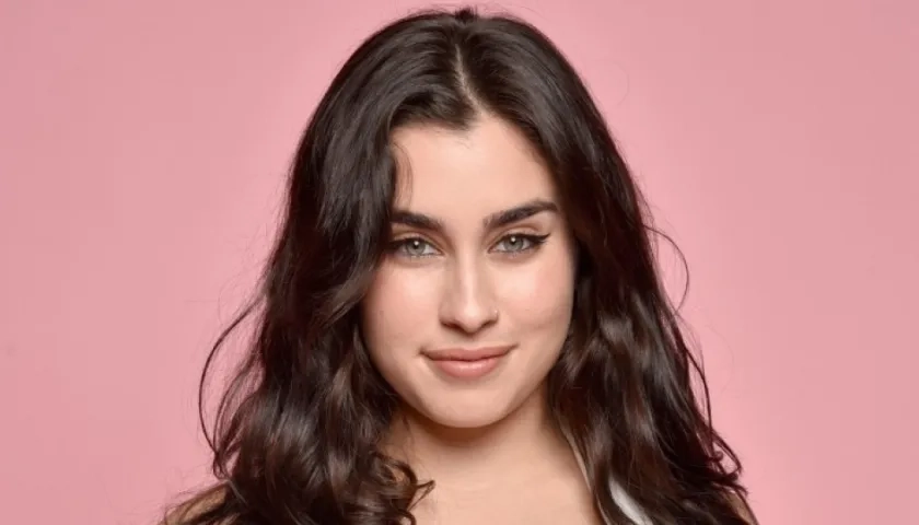La cantante Lauren Michelle Jauregui.