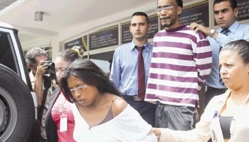 Los padres de la menor tras su captura.