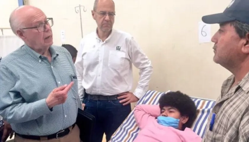 Once pacientes siguen graves tras los sismos en México.