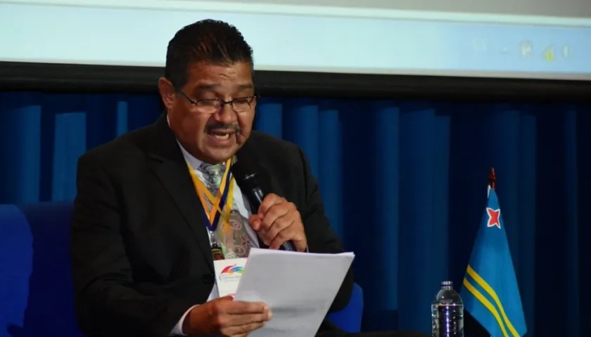 Ponente John Franklin Flemming de la Oficina de Cultura de Aruba.