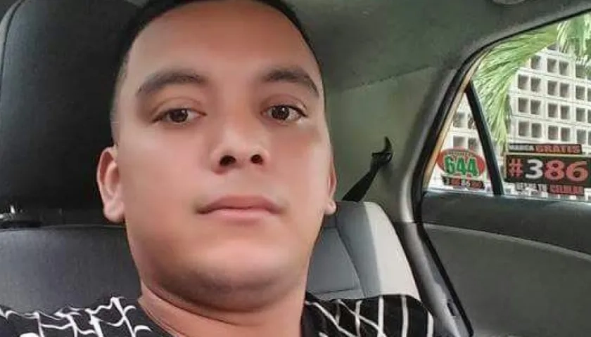 Taxista asesinado, identificado como  José Luis Sepúlveda Carrillo, de 25 años.