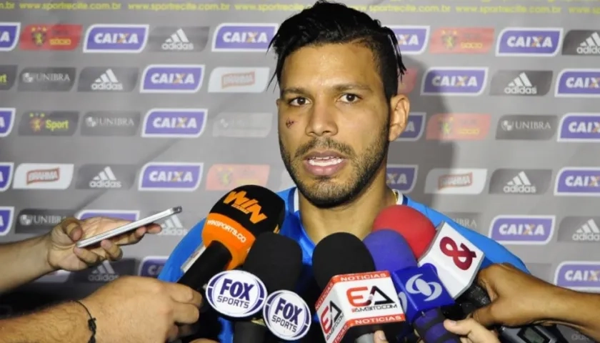 Oswaldo Henríquez, defensa central de Sport Recife.