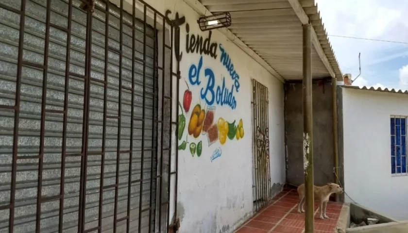 El tendero fue baleado en su propio negocio.