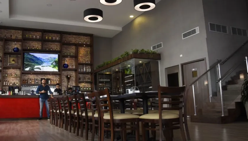 Interior del restaurante La Locanda.