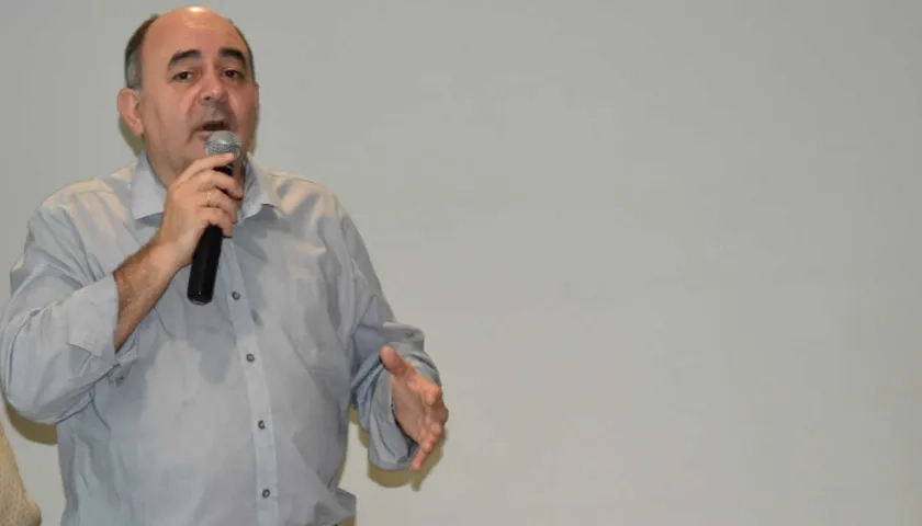 Francisco Olmos, en la presentación del Consorcio Aguas del Sur del Atlántico.