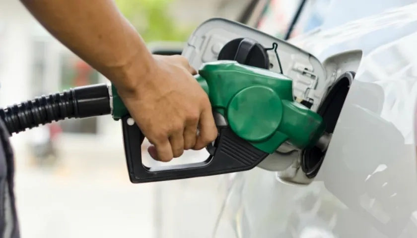 La gasolina sube con respecto a octubre.