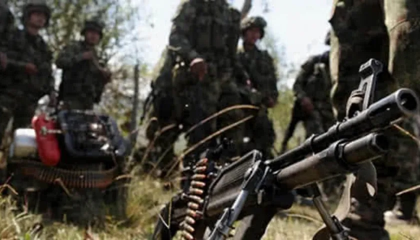 Las disidencias de las FARC y el ELN se disputan el control del territorio para el narcotráfico.