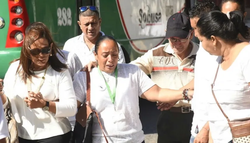  Luz Divina Cabarcas, madre de la joven