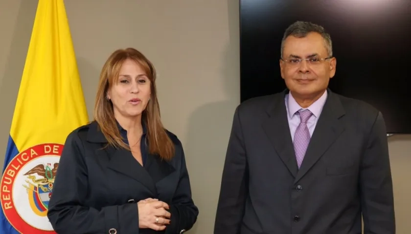 La Ministra de Trabajo, Griselda Restrepo Gallego y el Director del SENA, José Lizarazo Sarmiento.