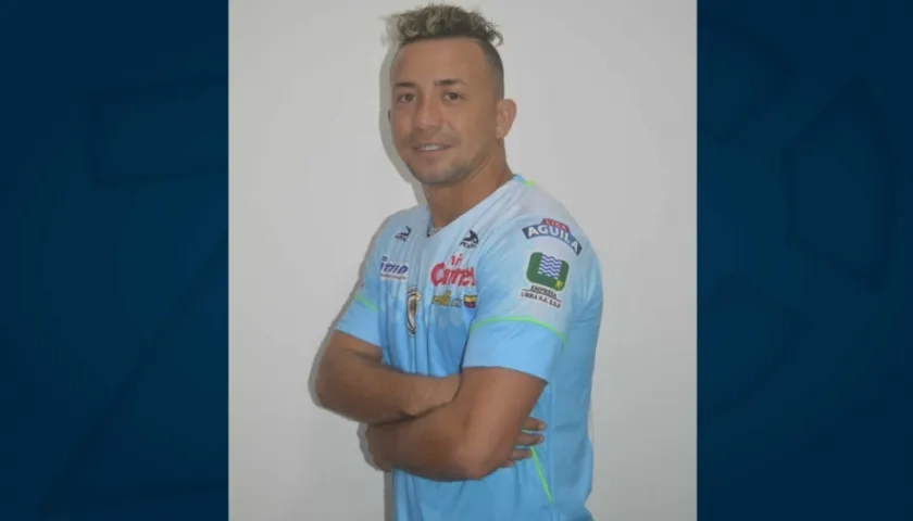 El delantero atlanticense ya posó con la camiseta de Jaguares.