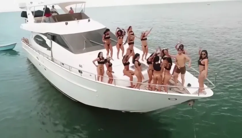 Momento del video que promociona la fiesta. 