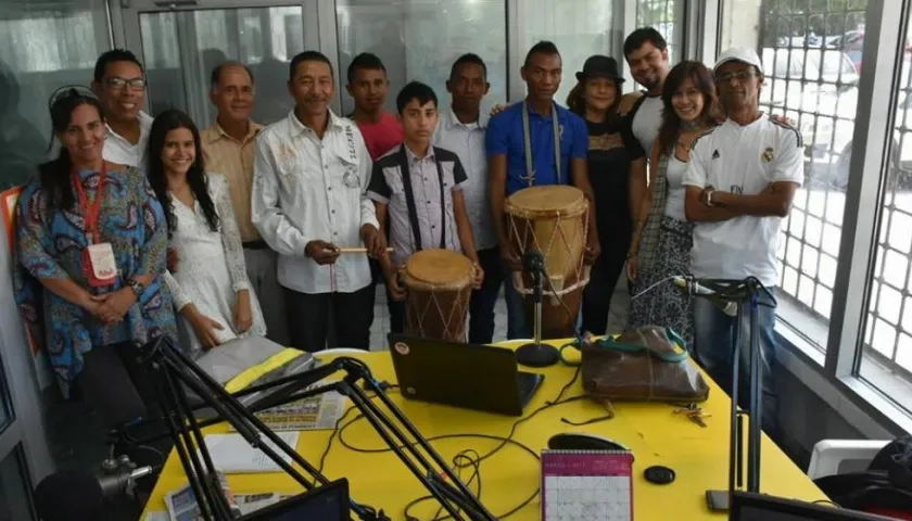 Emisión del programa ‘Naranja CultuArt’ en Radio Libertad.