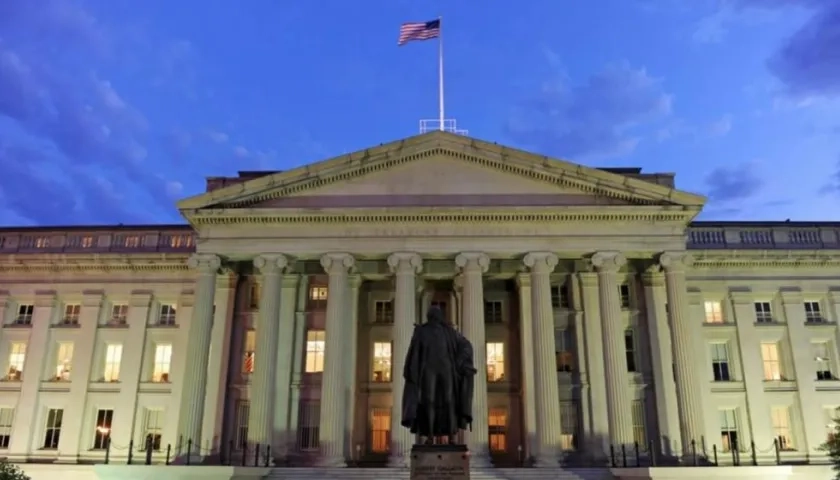 Fachada del Departamento del Tesoro de EE.UU.