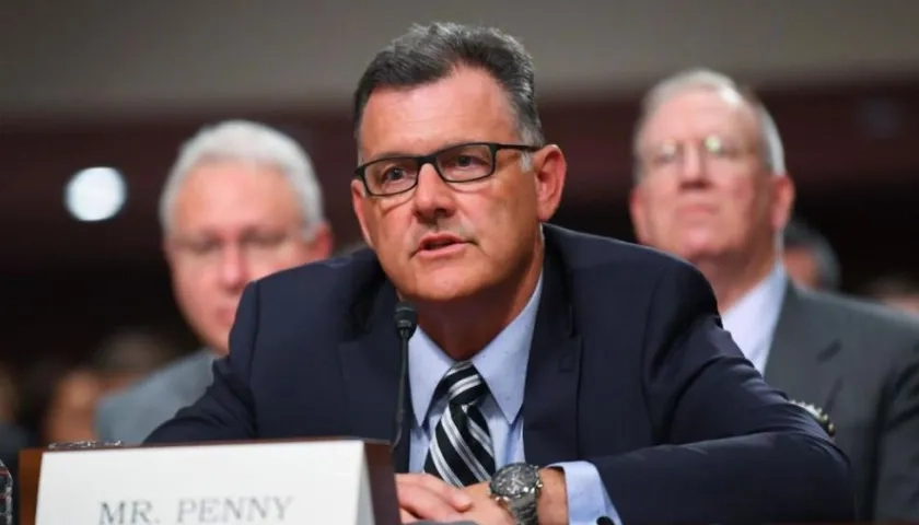 El anterior presidente de la Federación de Gimnasia de EE.UU., Steve Penny.