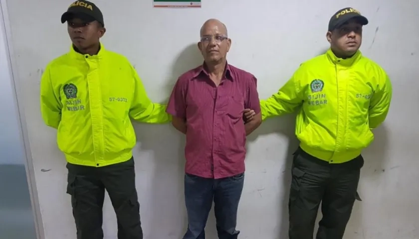  Luis Alberto Barros Campo.