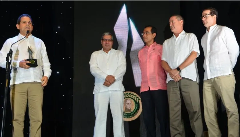 Convocatoria del Premio al Mérito recibió 158 solicitudes.