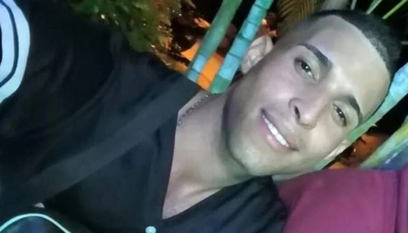 Carlos Rafael Pavoli Arteta, mototaxista asesinado.