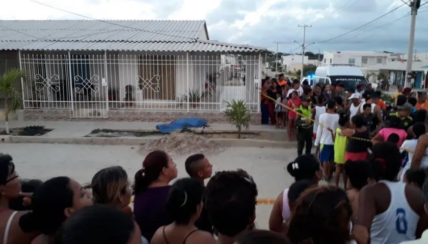 El hombre murió en el lugar de los hechos. 