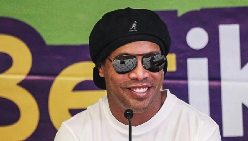 Ronaldinho Gaúcho.