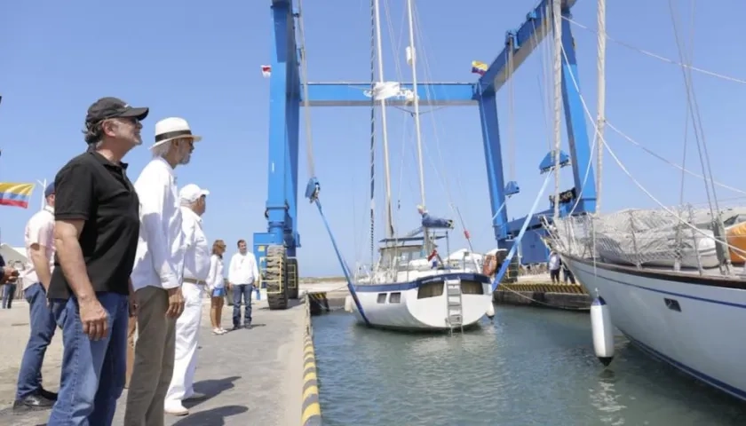 El Gobernador Eduardo Verano De la rosa presidiendo la ceremonia.
