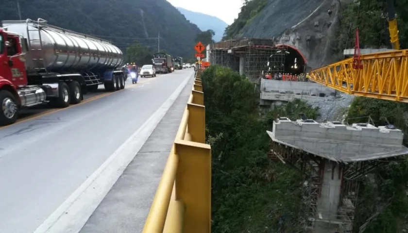 Puente La Pala en la doble calzada Chirajara-Fundadores 