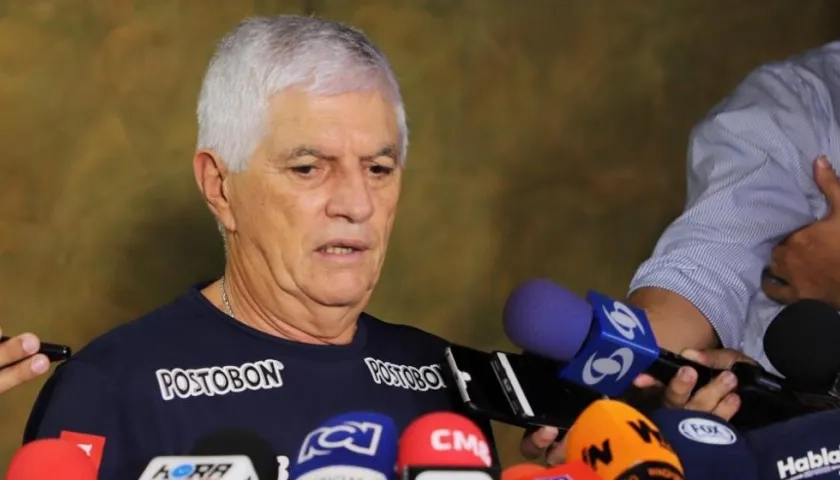 El técnico Julio Comesaña