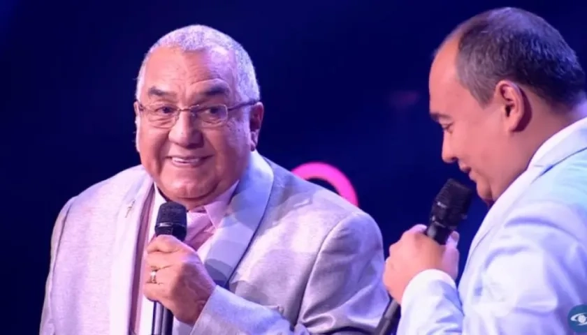 El cantante y compositor Alci Acosta y su imitador en 'Yo me llamo'.