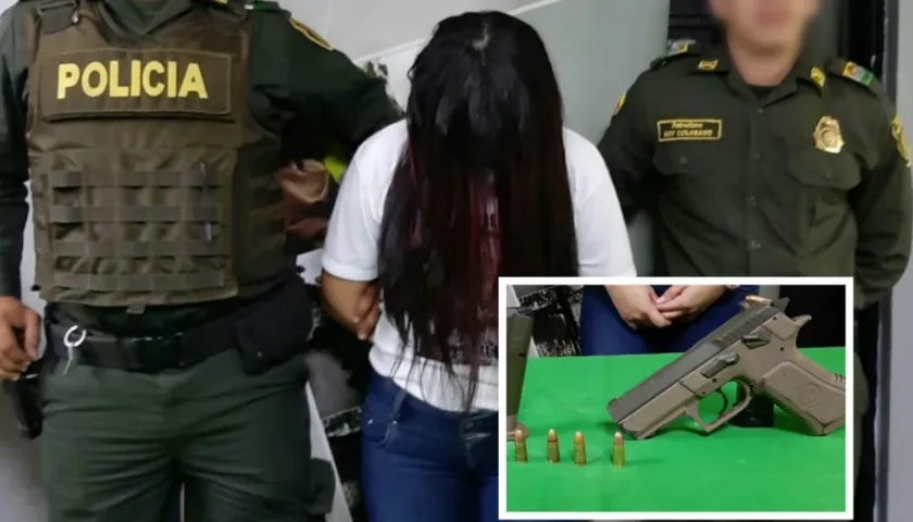 A esta mujer le hallaron el arma dentro de un bolso.