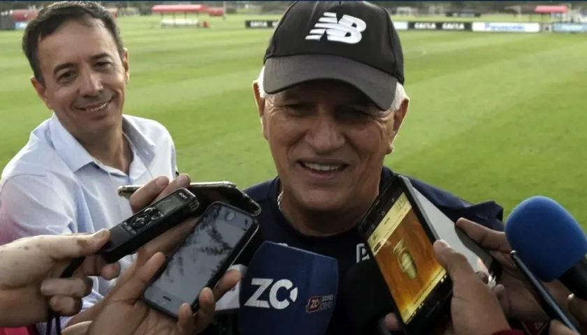 Julio Comeseña, DT del Junior