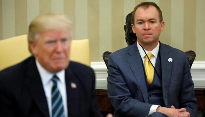 Donald Trump, presidente de Estados Unidos y su nuevo jefe de gabinete Mick Mulvaney.