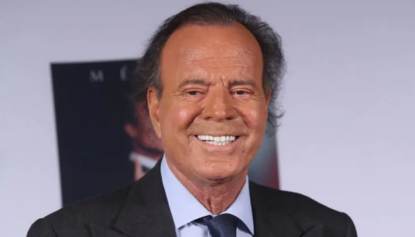 Julio Iglesias será uno de los galardonados por la Academia de la Grabación de Estados Unidos.