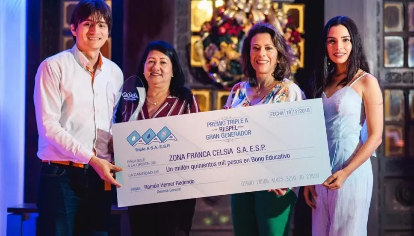 Representantes de la compañía Zona Franca Celsia.