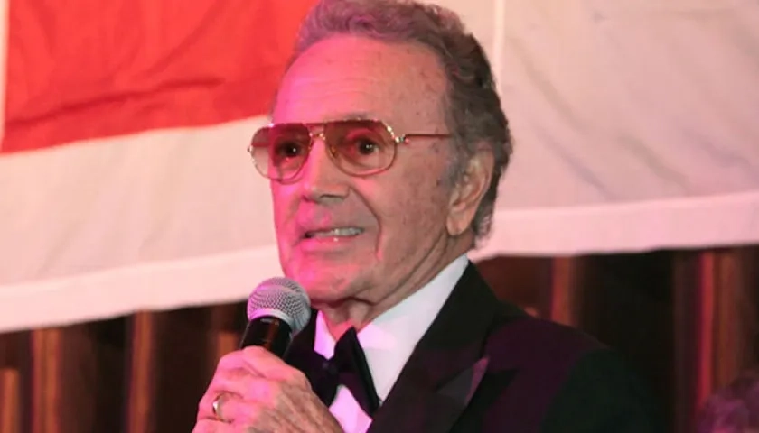 Vic Damone, cantante fallecido.
