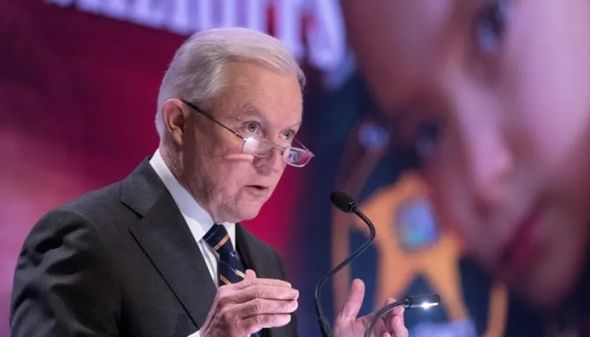 Jeff Sessions, Fiscal de Estados Unidos.