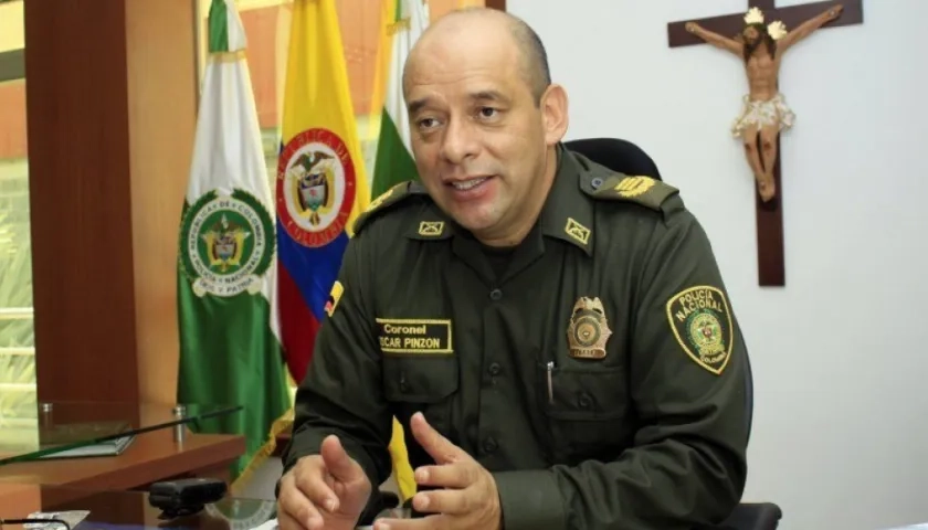 Por el caso al coronel Óscar Pinzón, comandante de la Policía del Huila, lo mandaron a vacaciones. 