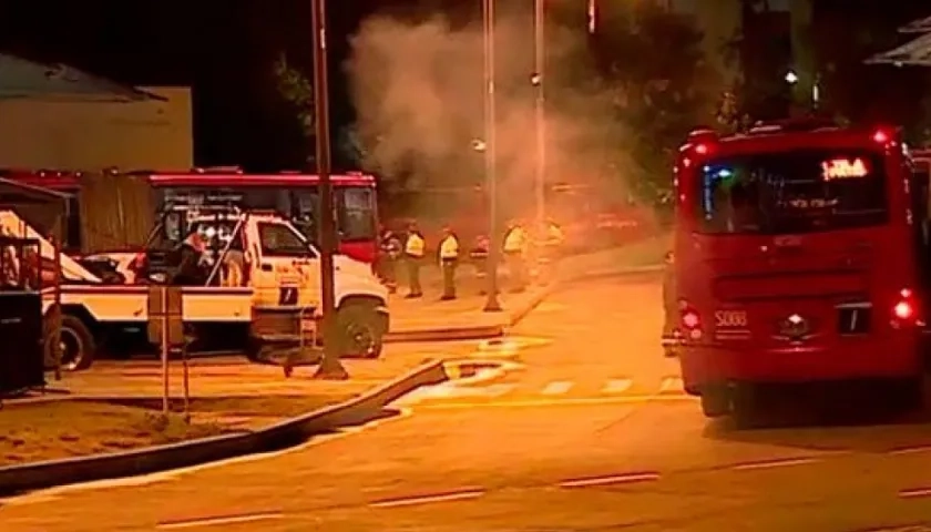 Las investigaciones buscan establecer responsables de la explosión del elemento incendiario.