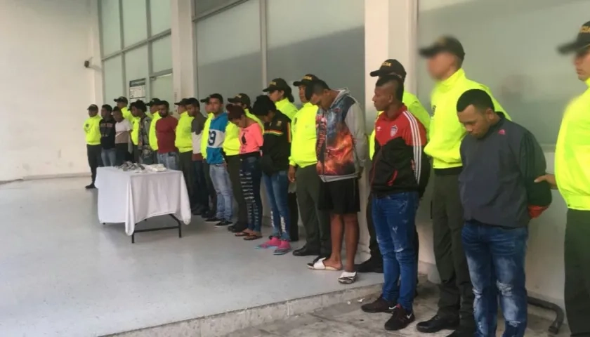 Todos los capturados fueron conducidos a la URI de la Fiscalía.