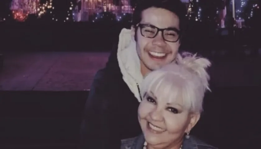 Los humoristas Nelson Polanía y Fabiola Posada.