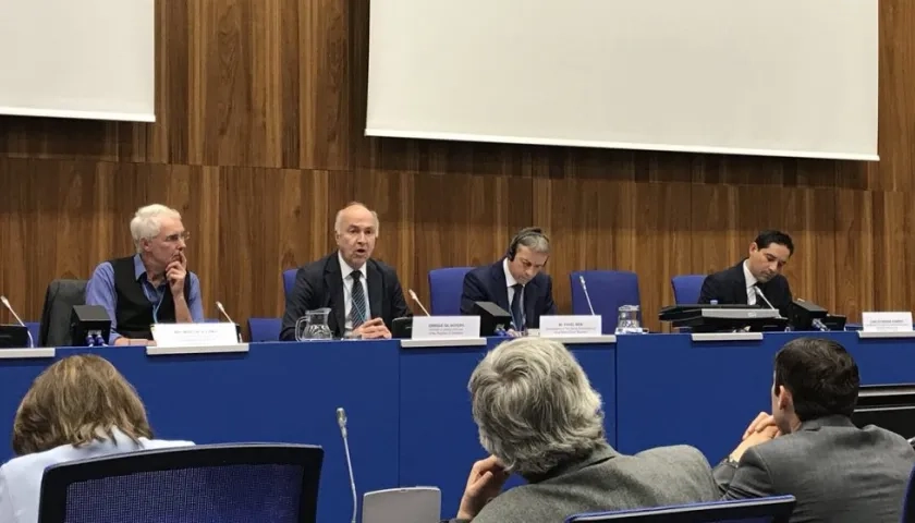 Enrique Gil Botero, ministro de Justicia de Colombia. 