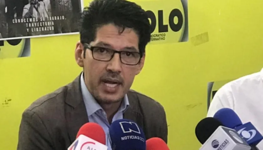 Senador Jesús Alberto Castilla, del Polo Democrático Alternativo (PDA)