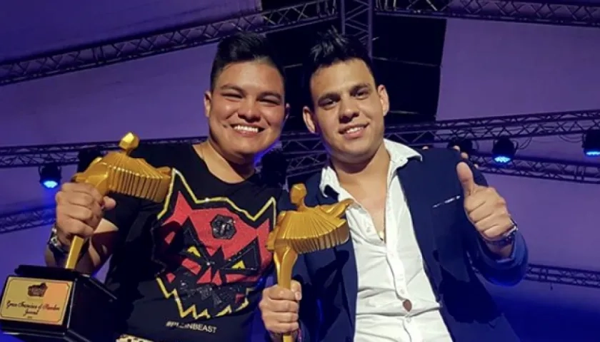 Los intérpretes Óscar Gamarra y Jesú Romero en el evento.