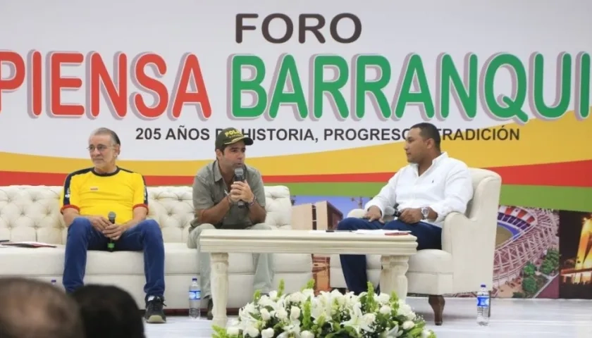 El Alcalde Alejandro Char junto al Gobernador Eduardo Verano y el presidente del Concejo de Barranquilla, Óscar David Galan.