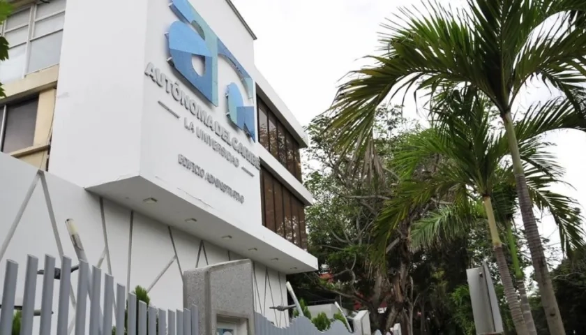 En Uniautónoma sigue el conflicto entre directivos.