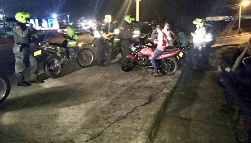 Operativos desplegados esta noche por la Policía Metropolitana.